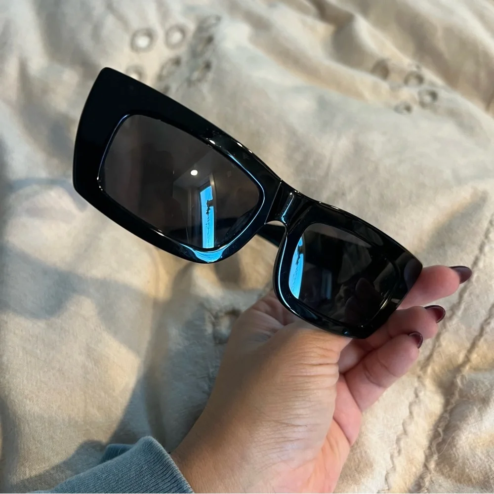 Vehla Florence sunglasses - Picture 7 of 9